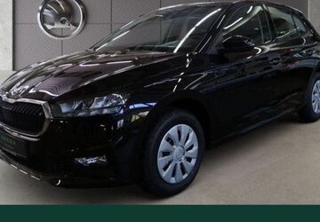 Skoda Fabia 4.500 km 17.280 &euro; Frankfurt 60435