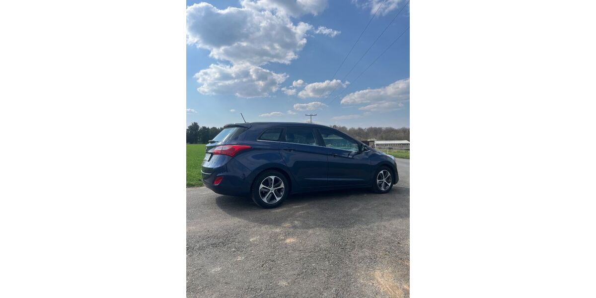 Hyundai i30 157.553 km 9.700 &euro; Limeshain 63694