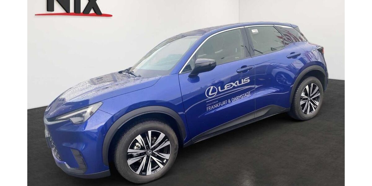 Lexus LBX 5.900 km 29.999 &euro; Frankfurt 60314