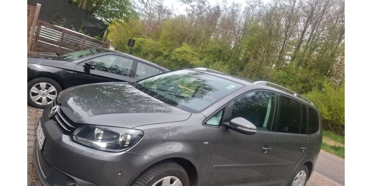VW Touran 223.000 km 6.700 &euro; Kelkheim Taunus 65779