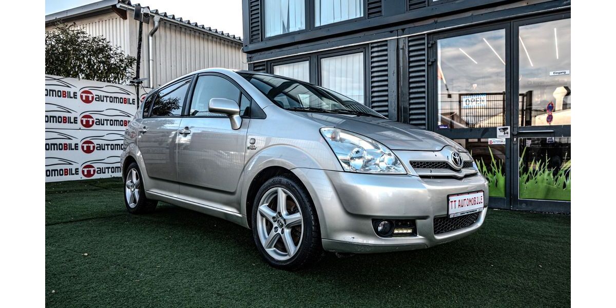 Toyota Corolla Verso 280.000 km 2.999 &euro; Rüsselsheim 65428