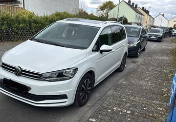 VW Touran 77.000 km 23.999 &euro; Mühlheim am Main 63165