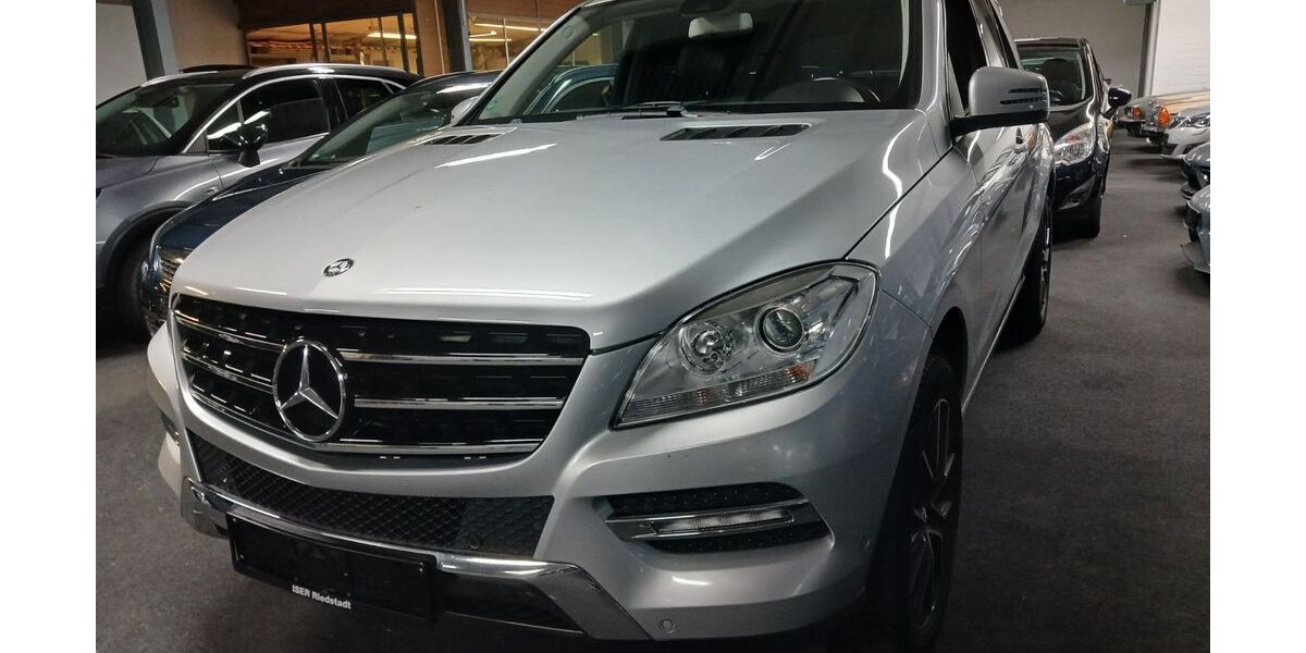 Mercedes-Benz ML 250 173.900 km 17.995 &euro; Rüsselsheim 65428