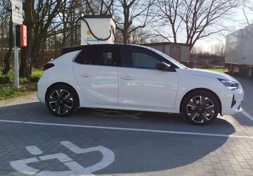 Opel Corsa 16.000 km 18.995 &euro; Groß-Gerau 64521