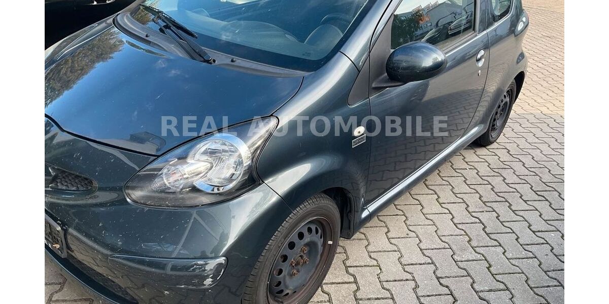 Toyota Aygo (X) 82.000 km 3.500 &euro; Frankfurt am Main 65933
