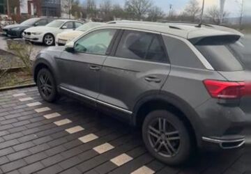 VW T-Roc 134.000 km 17.900 &euro; Biedenkopf 35216
