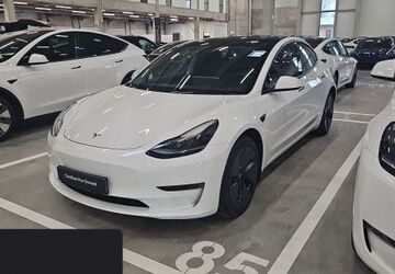 Tesla Model 3 60.387 km 29.500 &euro; Hanau 63457