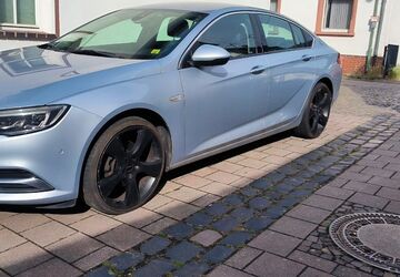 Opel Insignia 125.000 km 16.990 &euro; Hattersheim am Main 65795
