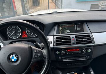 BMW X6 M50 123.000 km 22.999 &euro; Frankfurt am 60314