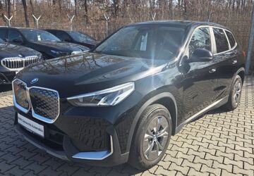 BMW iX1 27.153 km 30.366 &euro; Rödermark 63322