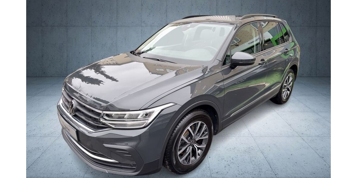 VW Tiguan 41.377 km 25.880 &euro; Frankfurt am Main 60528