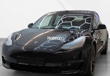 Tesla Model 3 61.681 km 27.554 &euro; Eschborn 65760