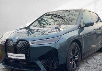 BMW iX 42.366 km 63.977 &euro; Frankfurt 60314