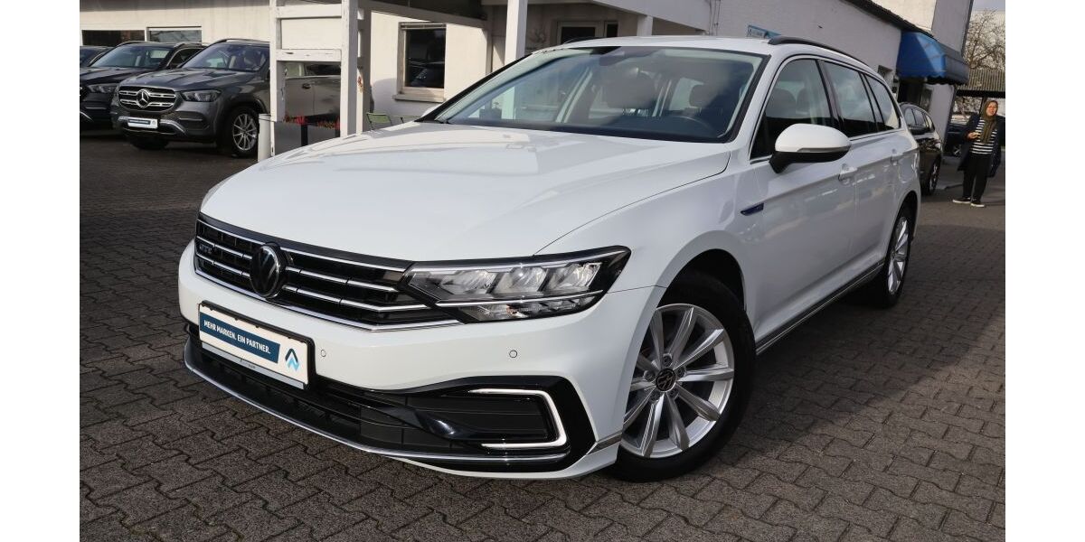 VW Passat Variant 73.197 km 21.925 &euro; Darmstadt 64291