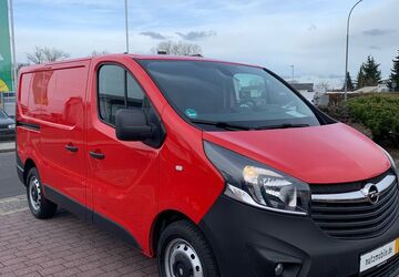 Opel Vivaro 25.000 km 17.999 &euro; Erlensee 63526