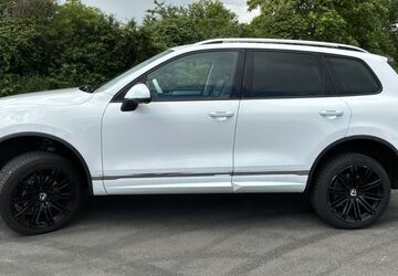 VW Touareg 289.000 km 15.500 &euro; Rüsselsheim 65428