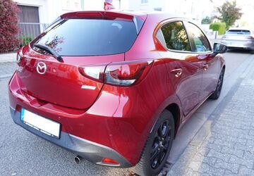 Mazda 2 48.358 km 14.900 &euro; Frankfurt 60489