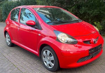 Toyota Aygo (X) 20.000 km 4.900 &euro; Dietzenbach 63128