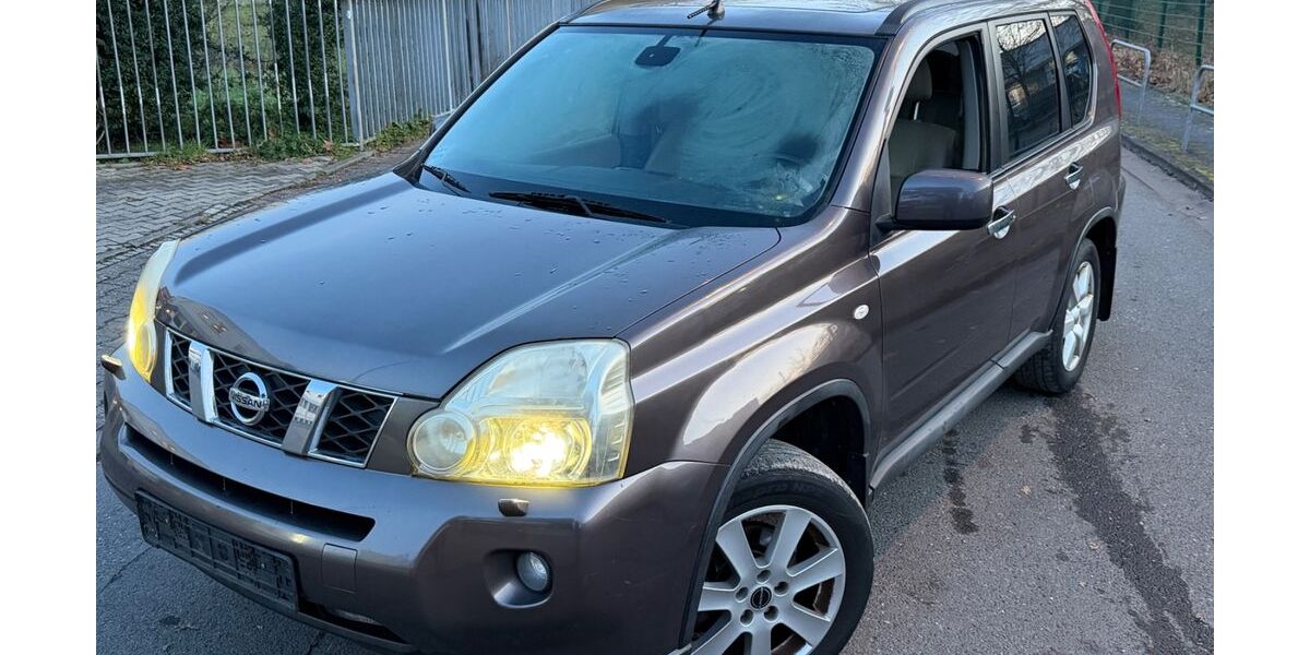 Nissan X-Trail 200.711 km 3.999 &euro; Frankfurt am Main 65933