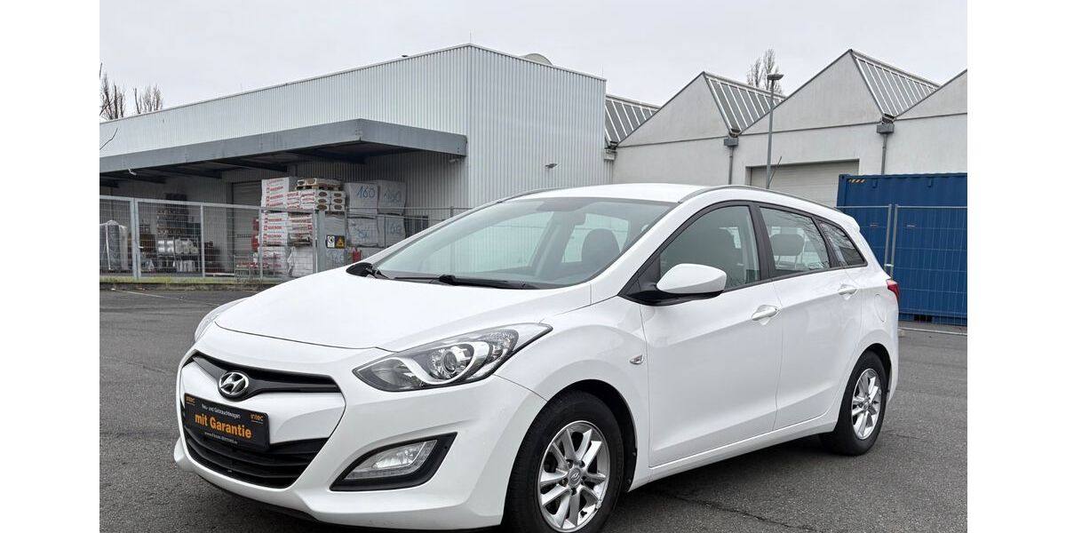 Hyundai i30 96.000 km 7.790 &euro; Frankfurt 60386