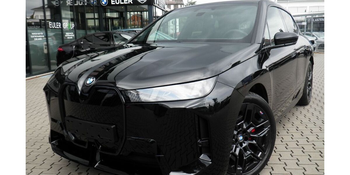 BMW iX 9.150 km 87.850 &euro; Frankfurt am Main 60435