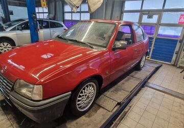Opel Kadett 54.899 km 2.999 &euro; Hanau 63456