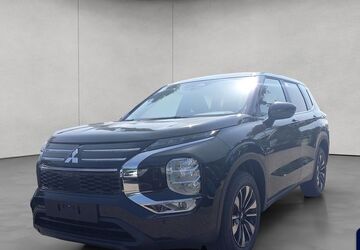 Mitsubishi Plug-in Hybrid Outlander 3.900 km 39.990 &euro; Frankfurt 60386
