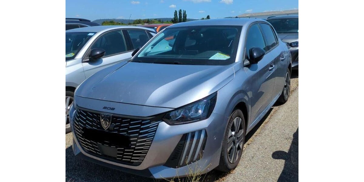 Peugeot 208 7.373 km 15.380 &euro; Rüsselsheim 65428