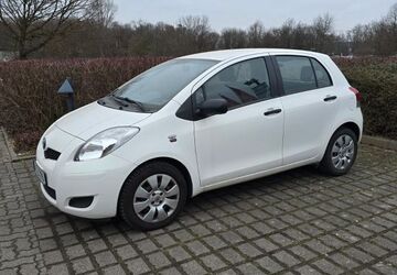 Toyota Yaris 61.992 km 6.900 &euro; Kleinostheim 63801