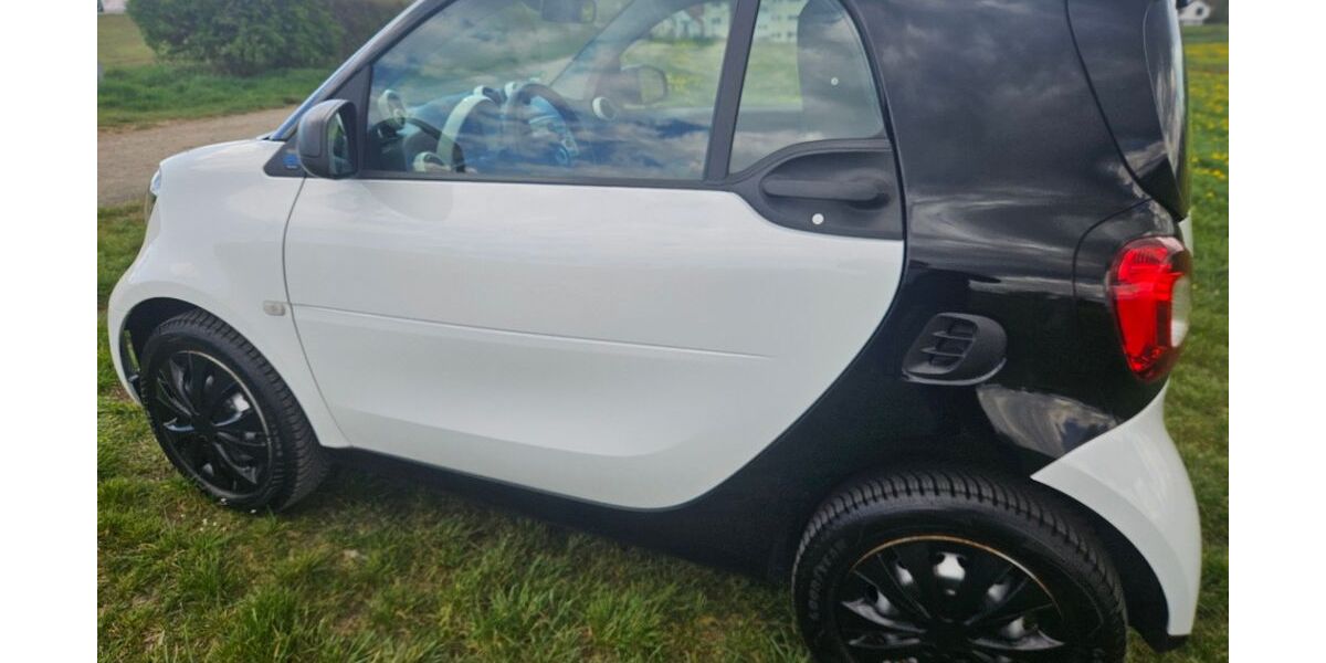 Smart ForTwo 36.500 km 8.999 &euro; Wehrheim 61273