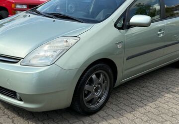 Toyota Prius 191.902 km 4.199 &euro; Hanau 63452