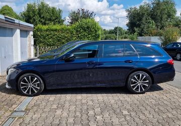 Mercedes-Benz E 300 95.800 km 25.500 &euro; Kelkheim 65779