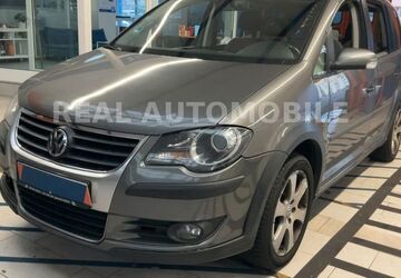 VW Touran 187.000 km 7.500 &euro; Frankfurt am Main 65933