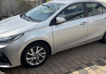 Toyota Corolla 98.000 km 15.400 &euro; MainHausen 63533