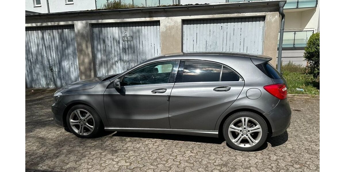Mercedes-Benz A 180 197.000 km 9.200 &euro; Frankfurt am Main 65934